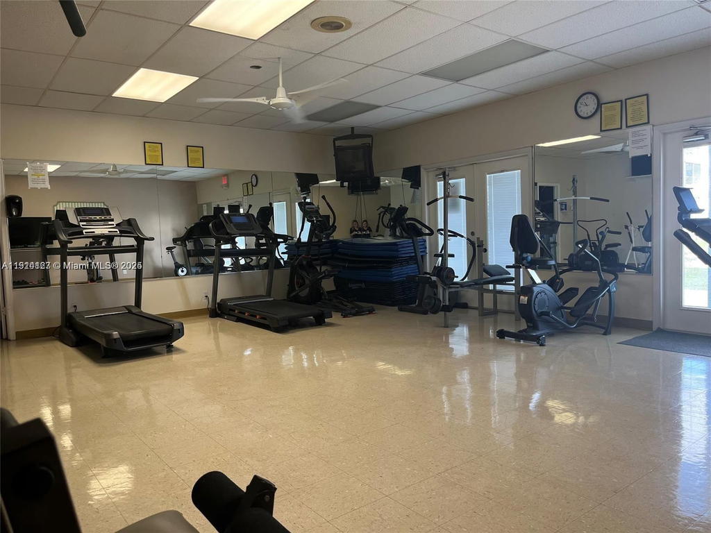 Real estate property located at 4751 21st St #515, Broward, Castle Apartments 12 Cond, Lauderhill, FL