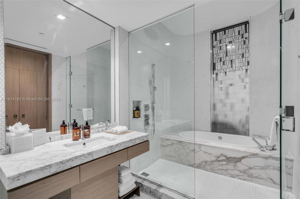 Real estate property located at 801 Miami Ave #808, Miami-dade, 801 Sma Designer Suites C, Miami, FL