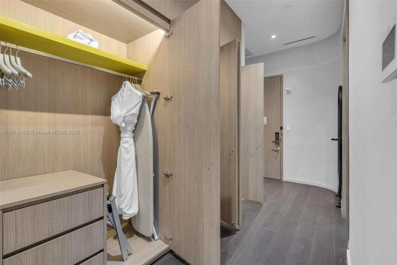 Real estate property located at 801 Miami Ave #808, Miami-dade, 801 Sma Designer Suites C, Miami, FL