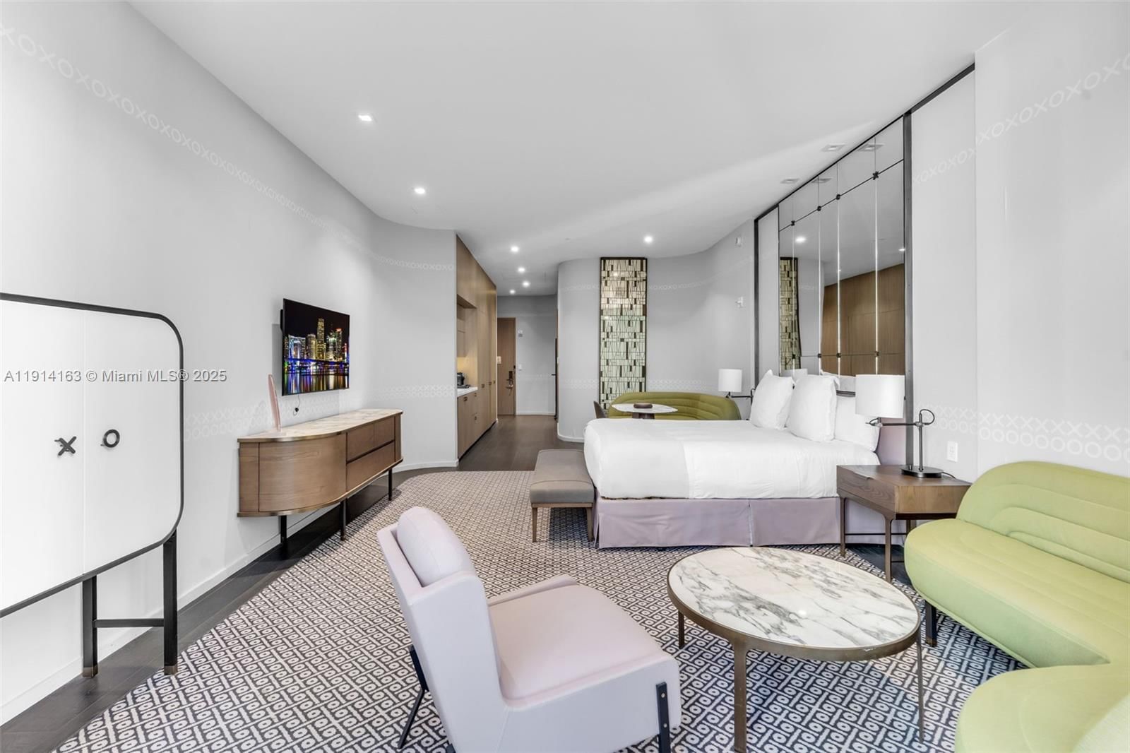 Real estate property located at 801 Miami Ave #808, Miami-dade, 801 Sma Designer Suites C, Miami, FL