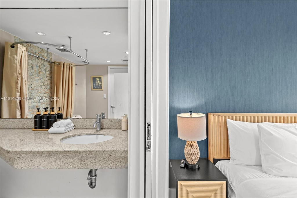 Real estate property located at 1060 Ocean Dr D302, Miami-dade, The Strand On Ocean Drive, Miami Beach, FL