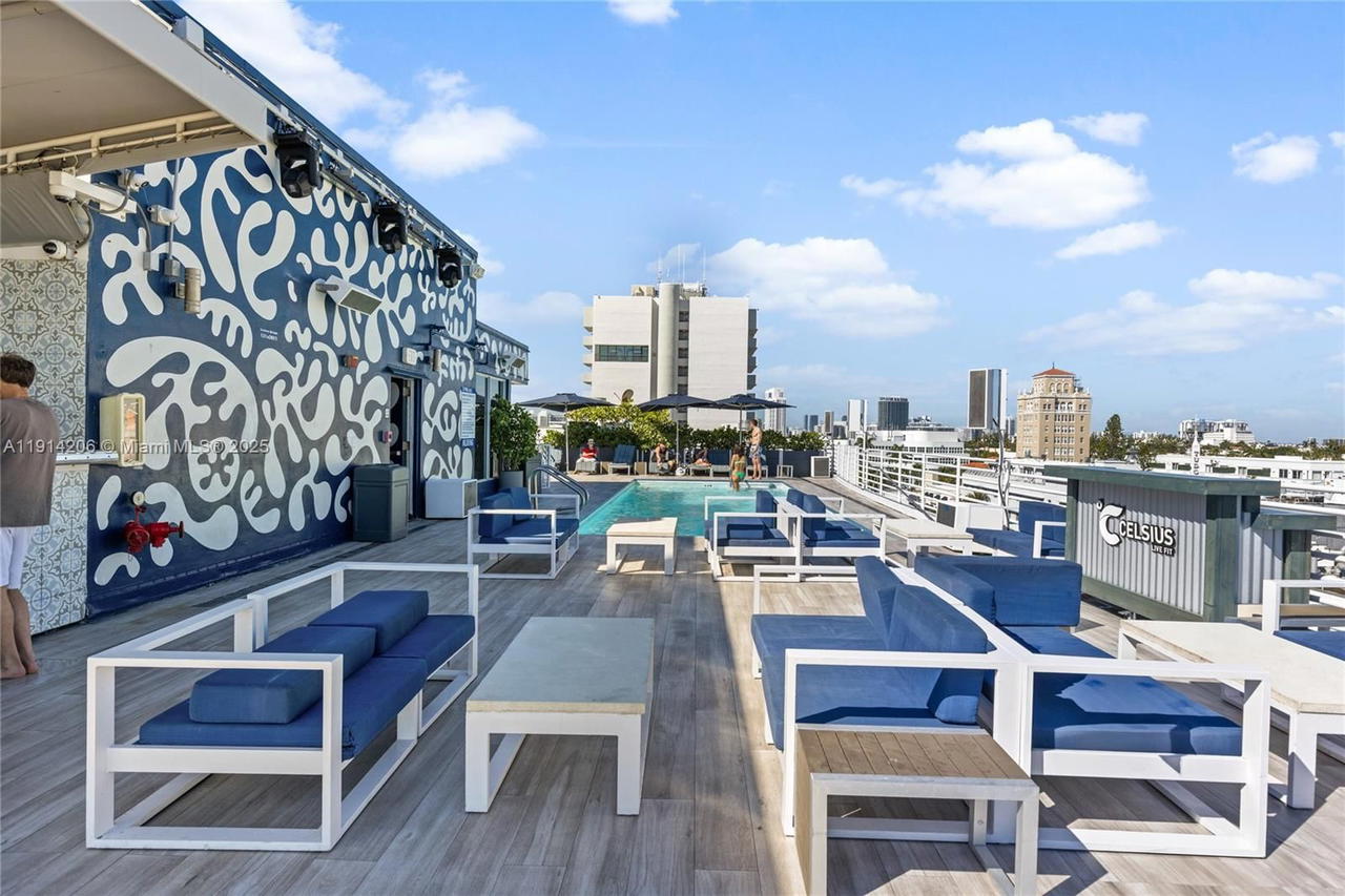 Real estate property located at 1060 Ocean Dr D302, Miami-dade, The Strand On Ocean Drive, Miami Beach, FL