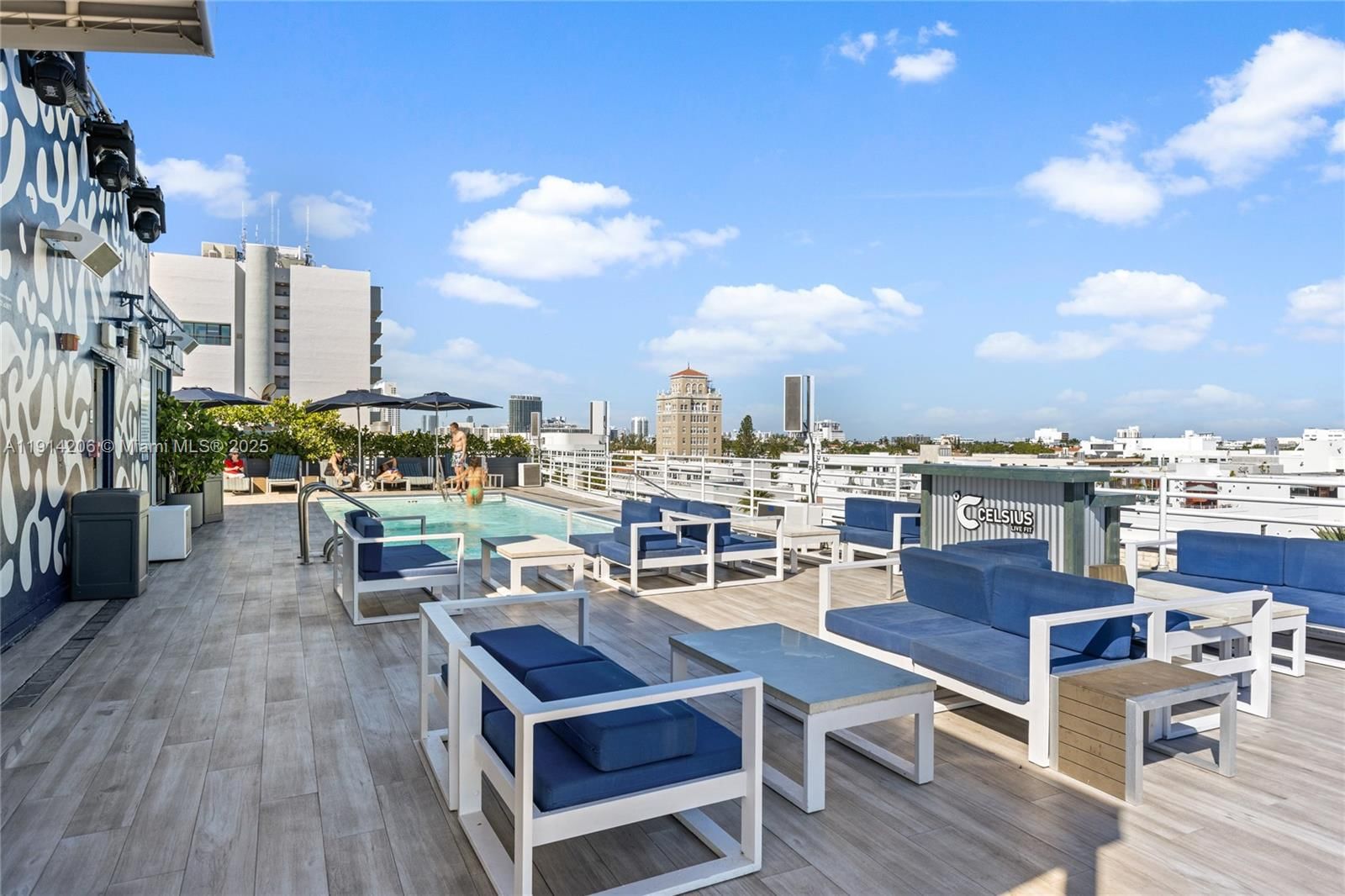 Real estate property located at 1060 Ocean Dr D302, Miami-dade, The Strand On Ocean Drive, Miami Beach, FL