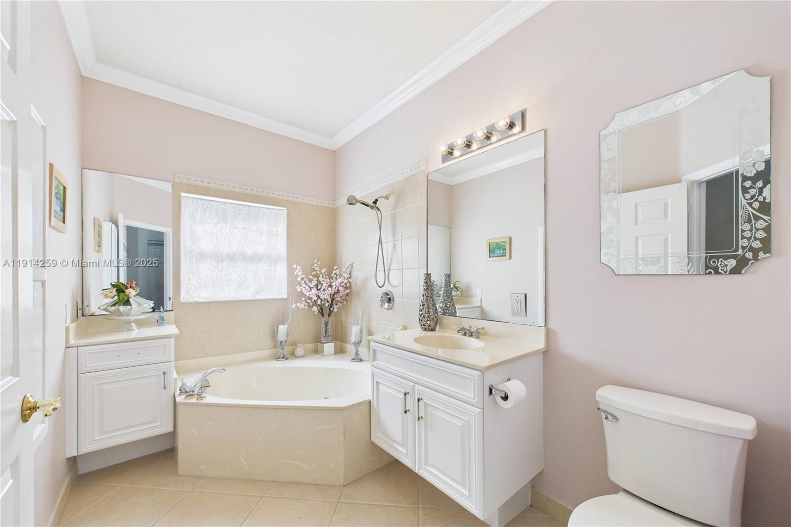 Real estate property located at 338 Treeline Trce, St Lucie, Casades At St Lucie West, Port St Lucie, FL