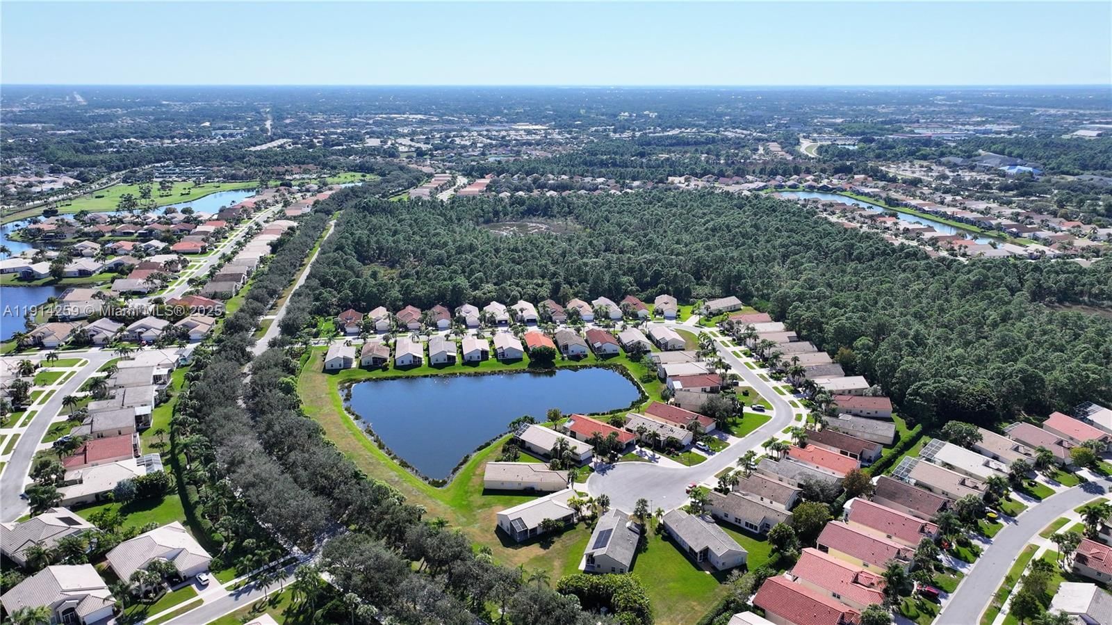 Real estate property located at 338 Treeline Trce, St Lucie, Casades At St Lucie West, Port St Lucie, FL