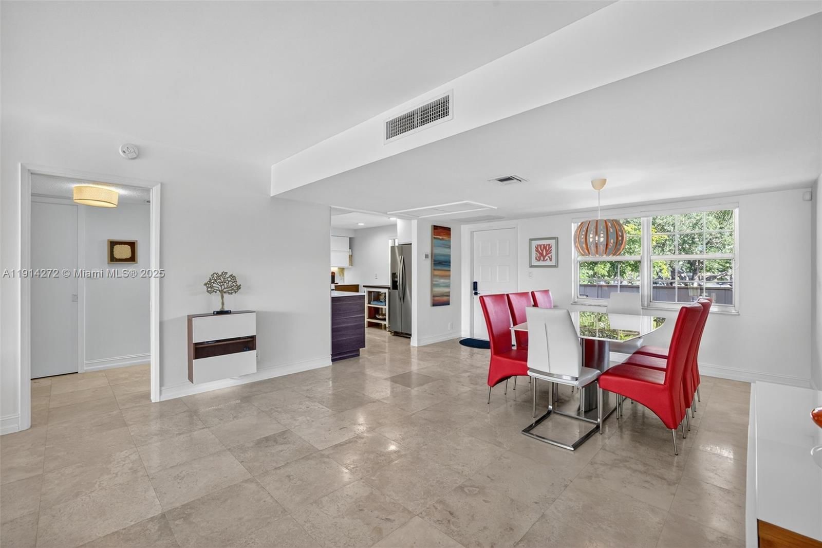 Real estate property located at 3611 Oaks Clubhouse Dr #202, Broward, No 74 Palm-aire Country C, Pompano Beach, FL