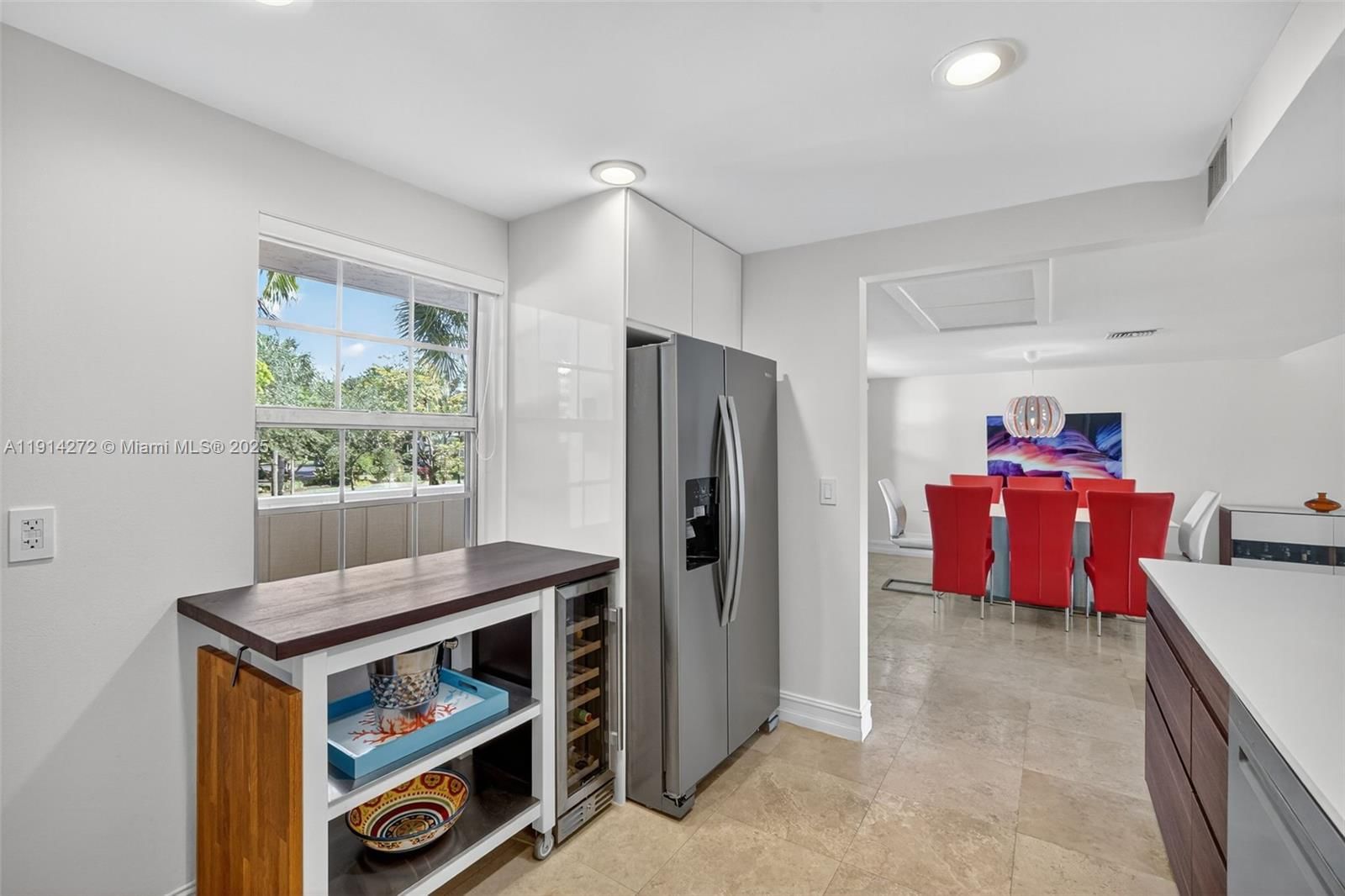 Real estate property located at 3611 Oaks Clubhouse Dr #202, Broward, No 74 Palm-aire Country C, Pompano Beach, FL