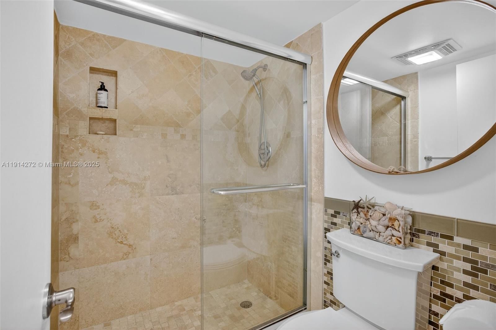 Real estate property located at 3611 Oaks Clubhouse Dr #202, Broward, No 74 Palm-aire Country C, Pompano Beach, FL