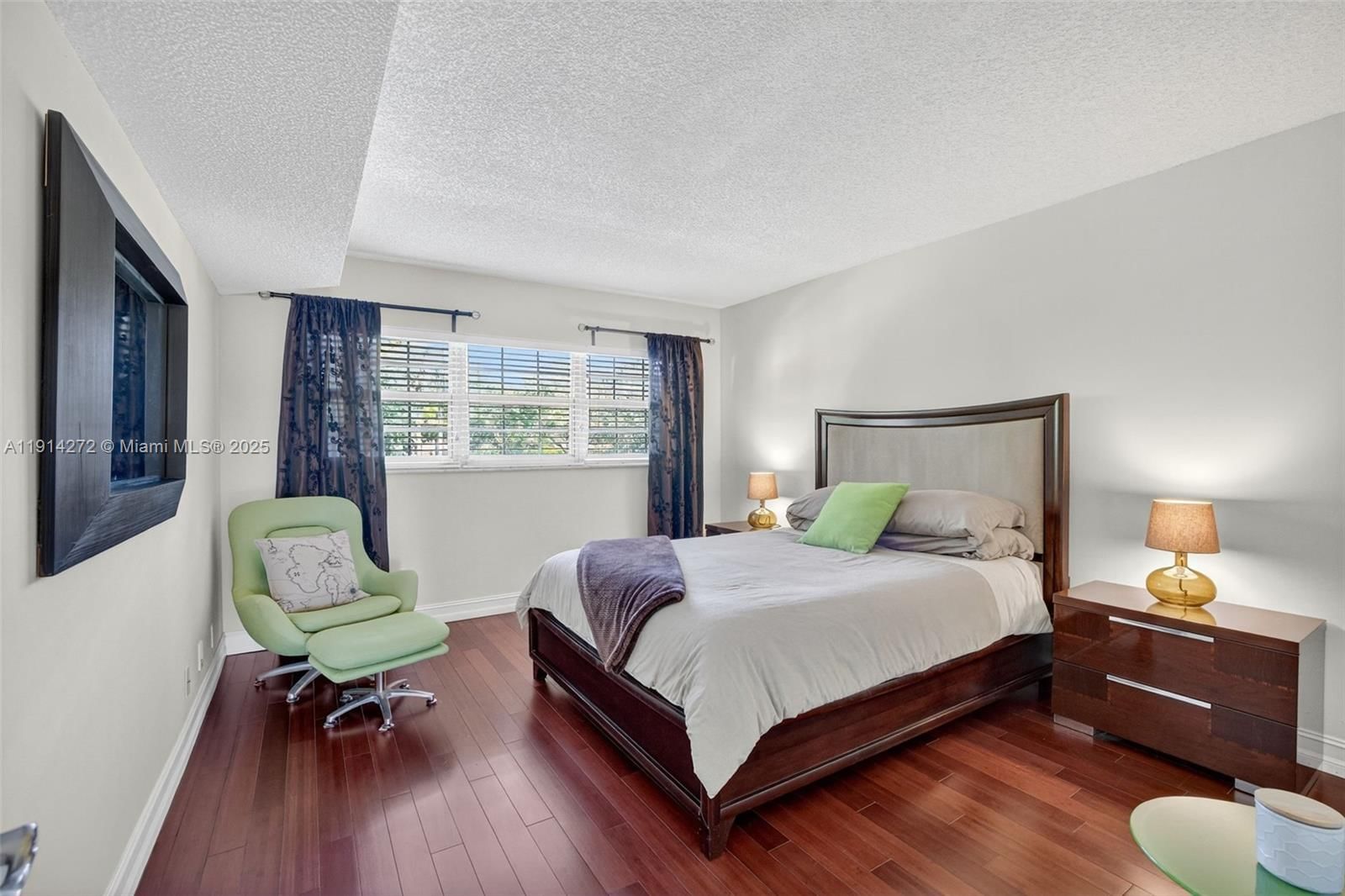 Real estate property located at 3611 Oaks Clubhouse Dr #202, Broward, No 74 Palm-aire Country C, Pompano Beach, FL