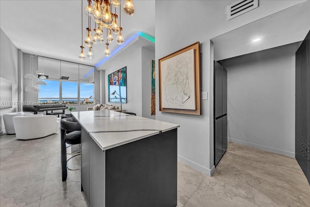 Real estate property located at 1500 Bay Rd PH 1570, Miami-dade, Flamingo South Beach I Co, Miami Beach, FL