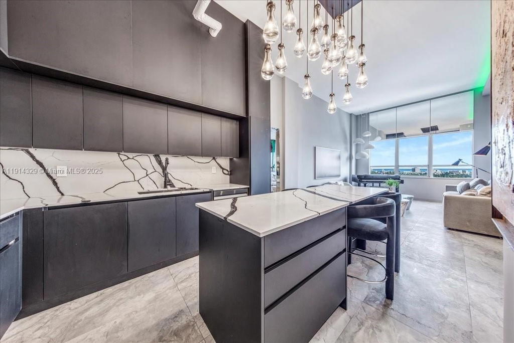 Real estate property located at 1500 Bay Rd PH 1570, Miami-dade, Flamingo South Beach I Co, Miami Beach, FL