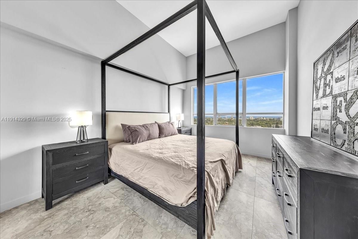 Real estate property located at 1500 Bay Rd PH 1570, Miami-dade, Flamingo South Beach I Co, Miami Beach, FL