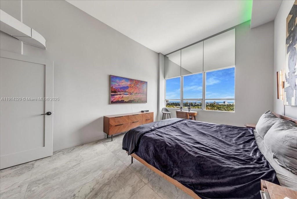Real estate property located at 1500 Bay Rd PH 1570, Miami-dade, Flamingo South Beach I Co, Miami Beach, FL