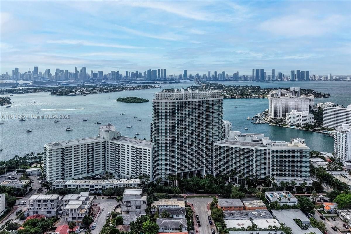 Real estate property located at 1500 Bay Rd PH 1570, Miami-dade, Flamingo South Beach I Co, Miami Beach, FL