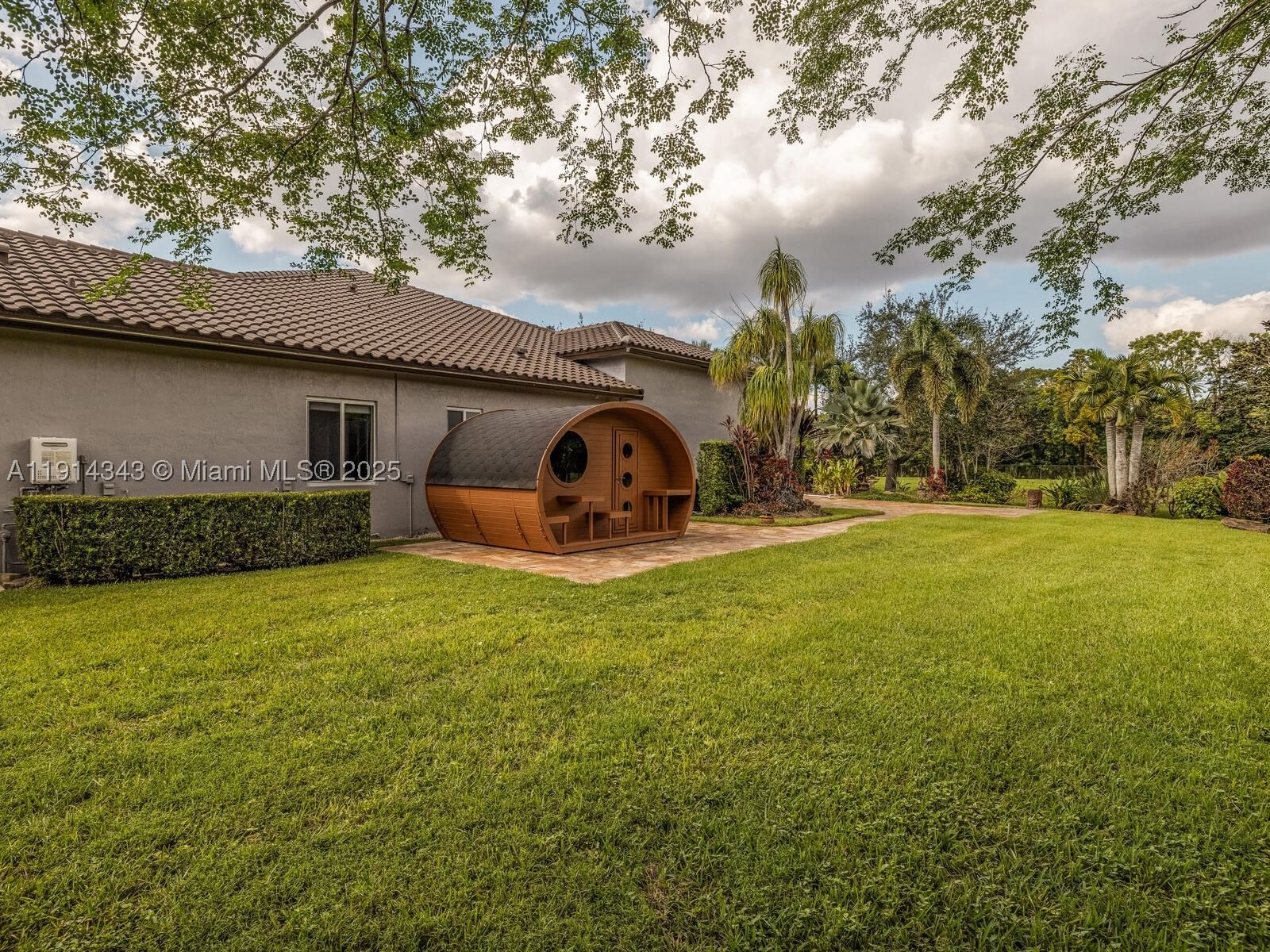 Real estate property located at 12995 40th St, Broward, Imagination Farms East, Davie, FL