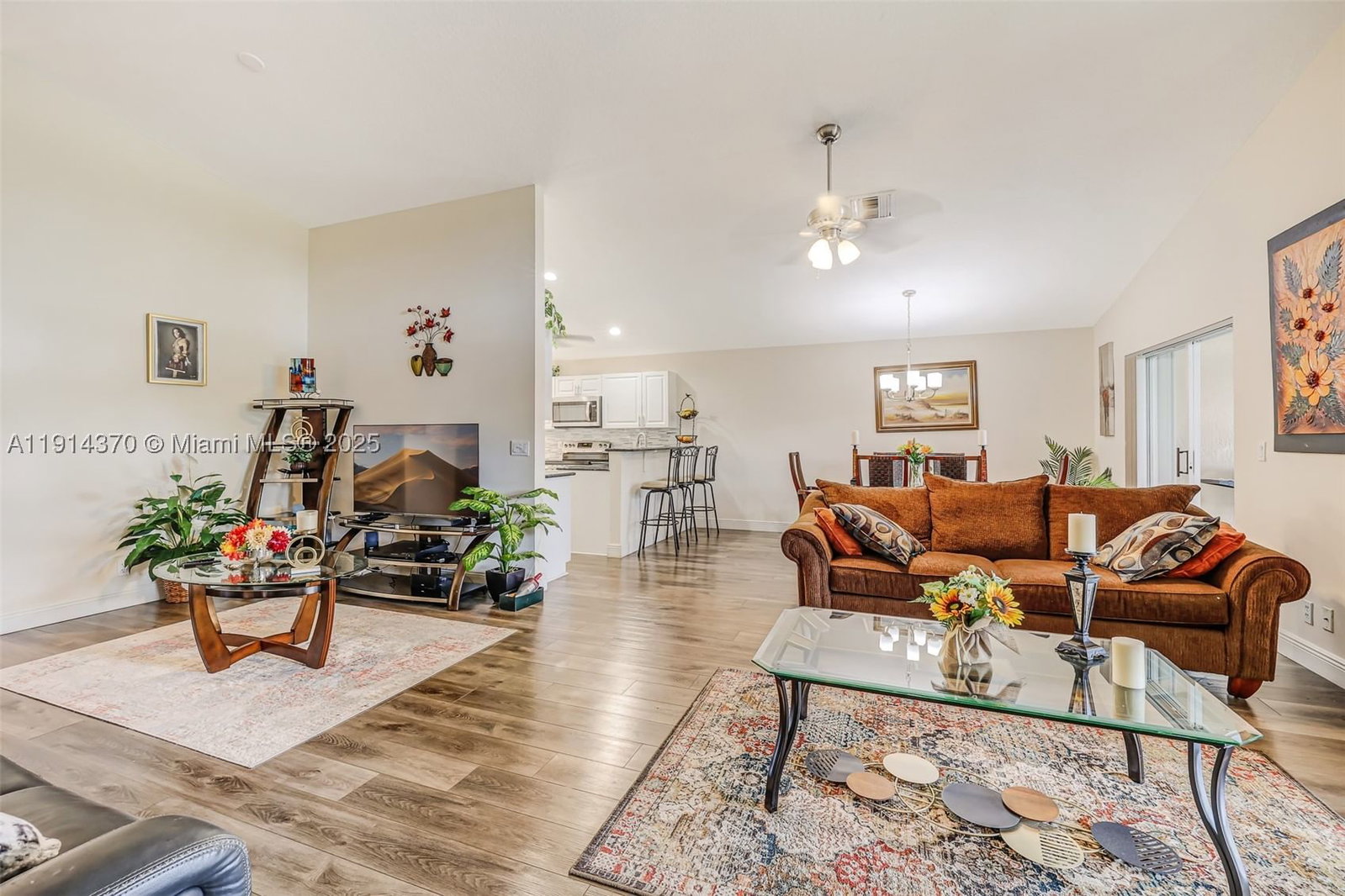 Real estate property located at 7390 Lugano Dr, Palm Beach, Pipers Glen Pods F And H, Boynton Beach, FL