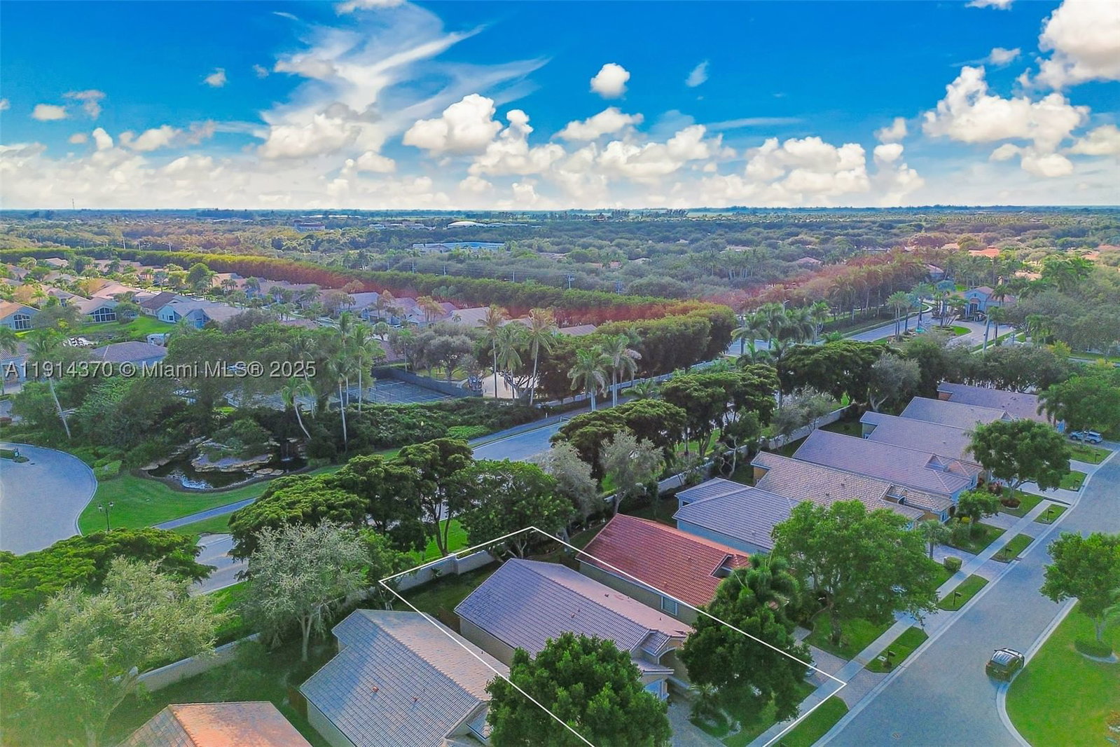 Real estate property located at 7390 Lugano Dr, Palm Beach, Pipers Glen Pods F And H, Boynton Beach, FL