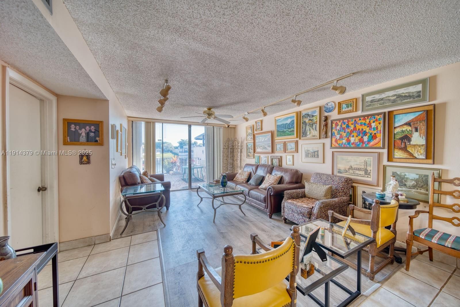 Real estate property located at 1207 131st Place Cir W, Miami-dade, Trail Run Sec 2, Miami, FL