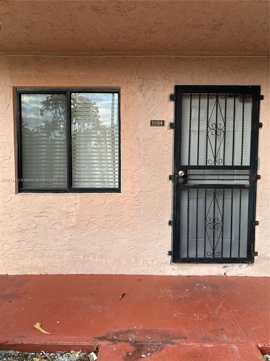 Real estate property located at 2150 60th St #11104, Miami-dade, Hialeah Club Villas Condo, Hialeah, FL