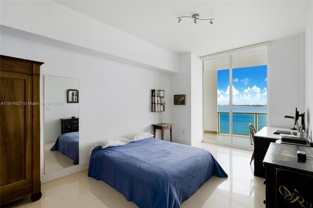 Real estate property located at 725 22nd St #17E, Miami-dade, New Wave Condo, Miami, FL