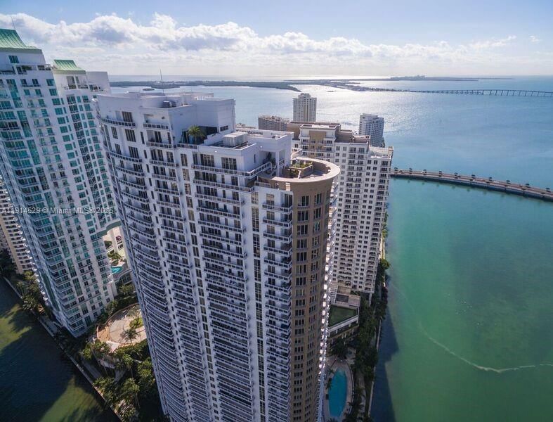 Real estate property located at 901 Brickell Key Blvd #906, Miami-dade, Carbonell Condo, Miami, FL