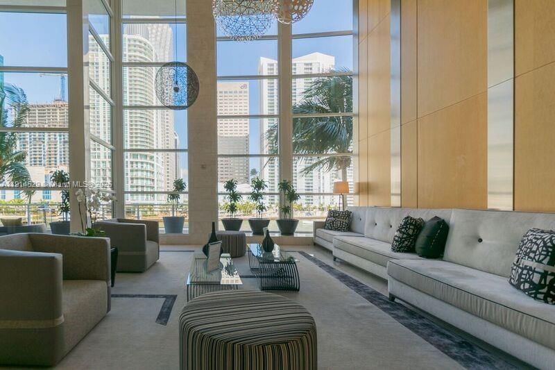 Real estate property located at 901 Brickell Key Blvd #906, Miami-dade, Carbonell Condo, Miami, FL