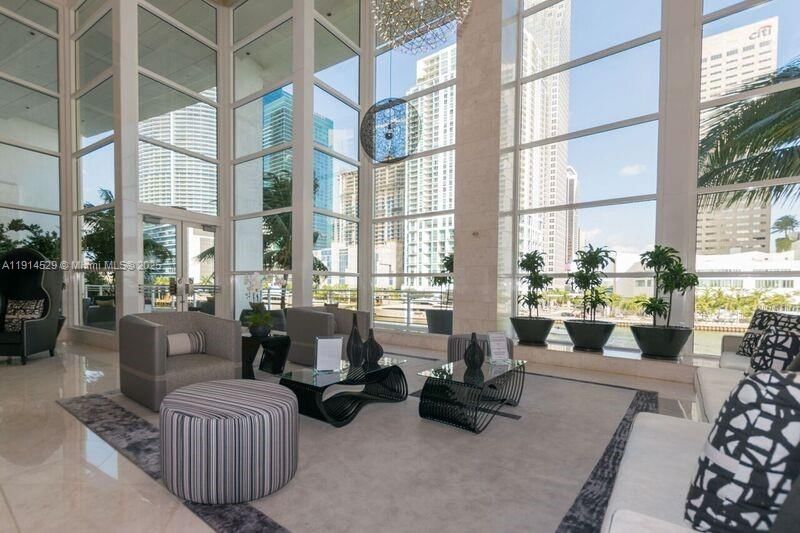 Real estate property located at 901 Brickell Key Blvd #906, Miami-dade, Carbonell Condo, Miami, FL