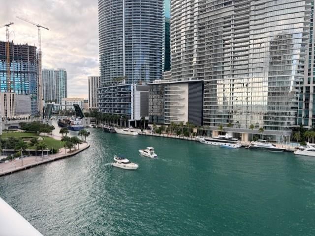 Real estate property located at 901 Brickell Key Blvd #906, Miami-dade, Carbonell Condo, Miami, FL