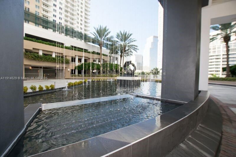 Real estate property located at 901 Brickell Key Blvd #906, Miami-dade, Carbonell Condo, Miami, FL