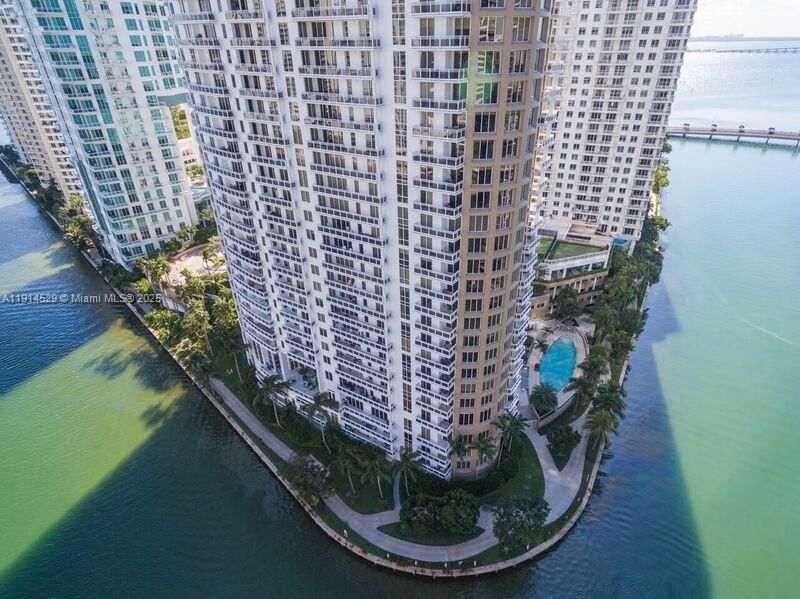 Real estate property located at 901 Brickell Key Blvd #906, Miami-dade, Carbonell Condo, Miami, FL