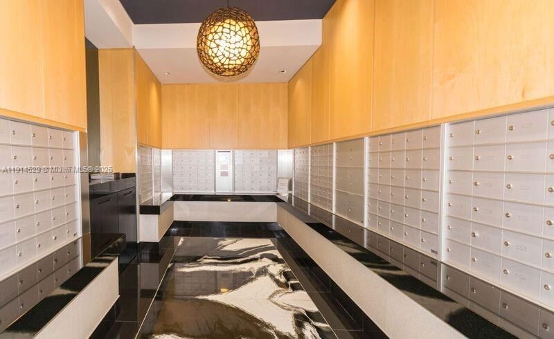 Real estate property located at 901 Brickell Key Blvd #906, Miami-dade, Carbonell Condo, Miami, FL