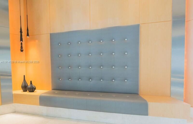 Real estate property located at 901 Brickell Key Blvd #906, Miami-dade, Carbonell Condo, Miami, FL