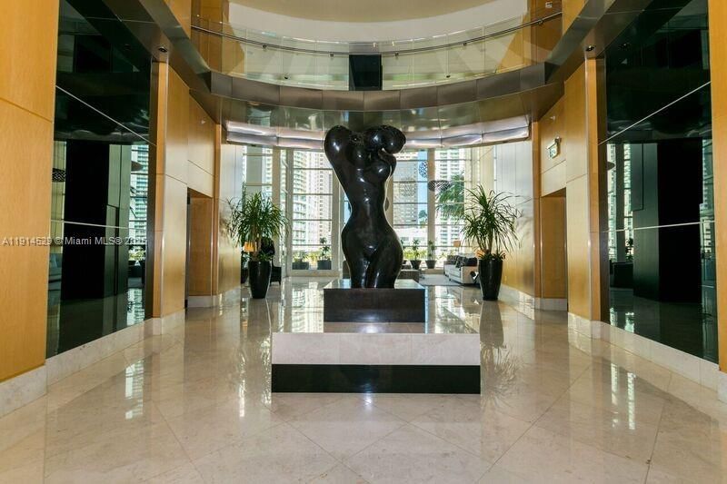 Real estate property located at 901 Brickell Key Blvd #906, Miami-dade, Carbonell Condo, Miami, FL