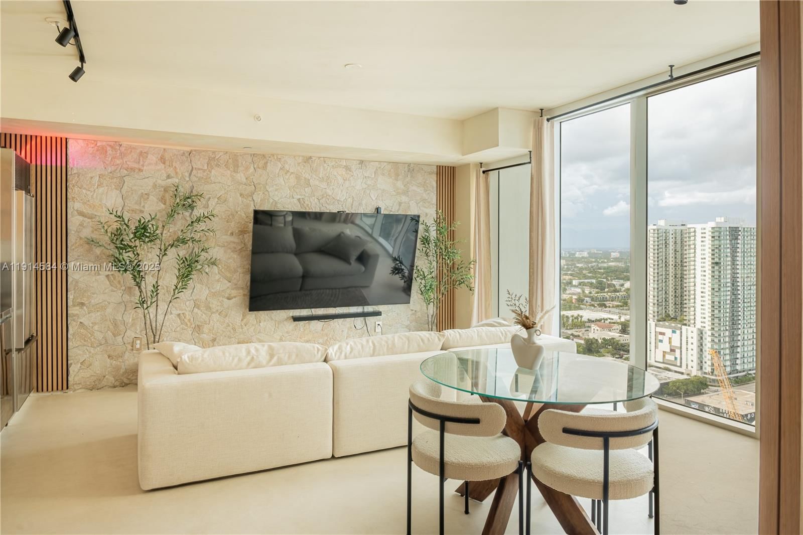 Real estate property located at 1040 Biscayne Blvd #2905, Miami-dade, Ten Museum Pk Residential, Miami, FL