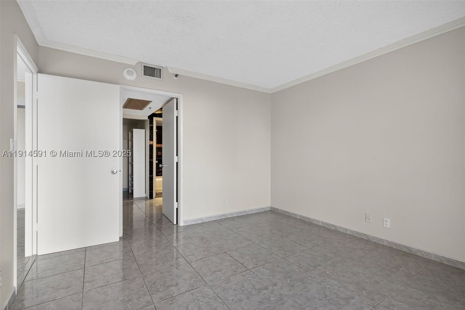 Real estate property located at 20355 34th Ct #321, Miami-dade, Delvista Towers, Aventura, FL