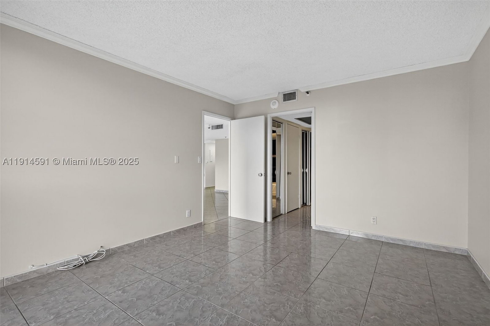 Real estate property located at 20355 34th Ct #321, Miami-dade, Delvista Towers, Aventura, FL
