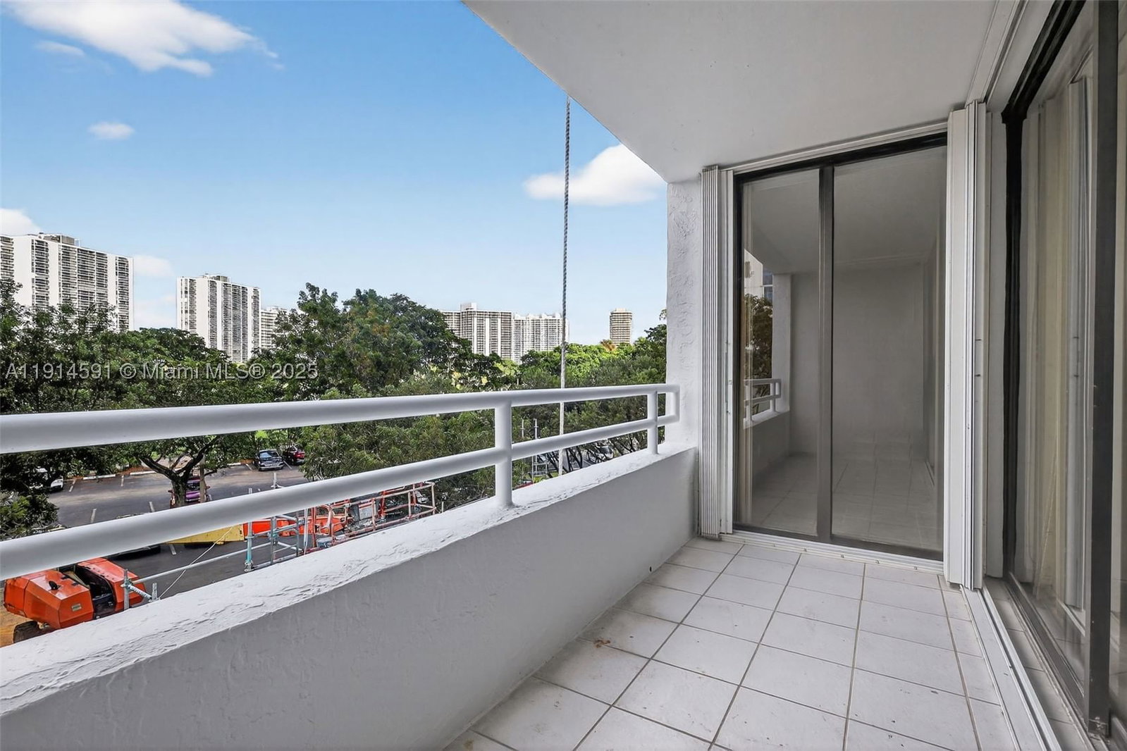 Real estate property located at 20355 34th Ct #321, Miami-dade, Delvista Towers, Aventura, FL