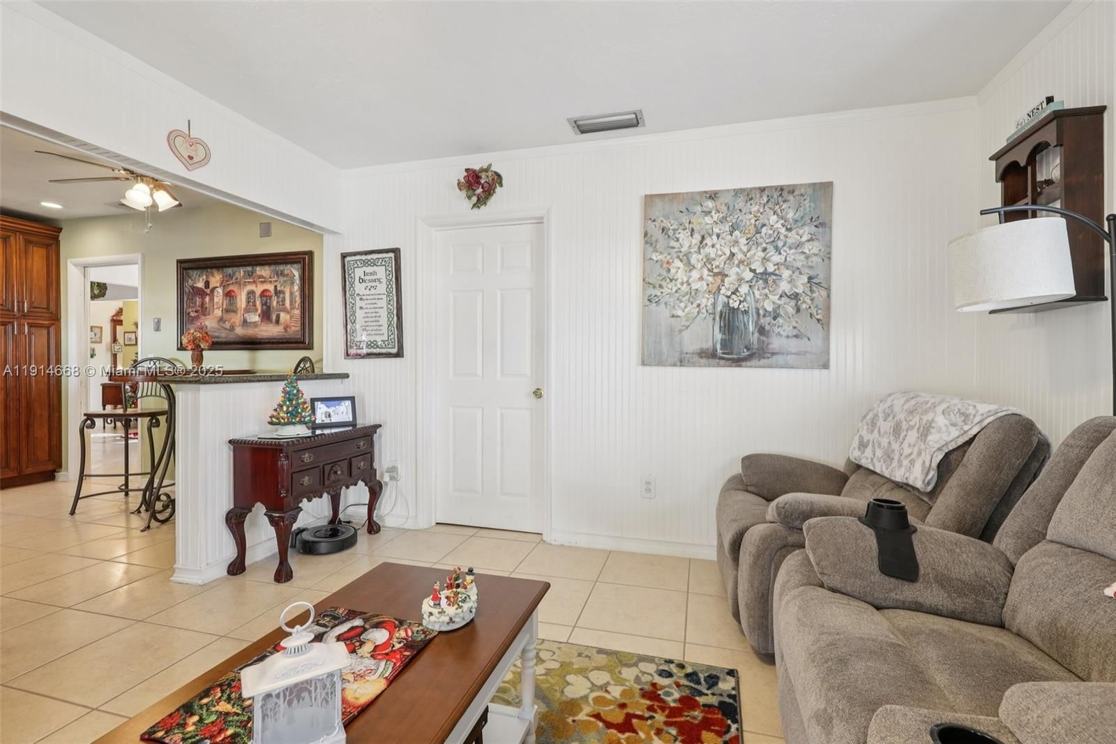 Real estate property located at 10941 18th St, Broward, Pembroke Lakes Sec 2, Pembroke Pines, FL