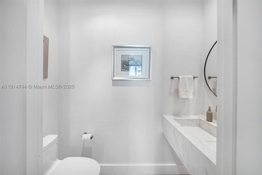 Real estate property located at 900 Brickell Key Blvd #1403, Miami-dade, Asia Condo, Miami, FL