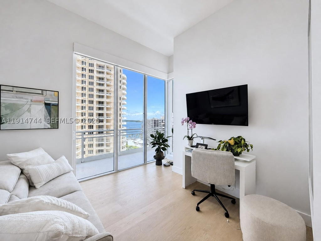 Real estate property located at 900 Brickell Key Blvd #1403, Miami-dade, Asia Condo, Miami, FL
