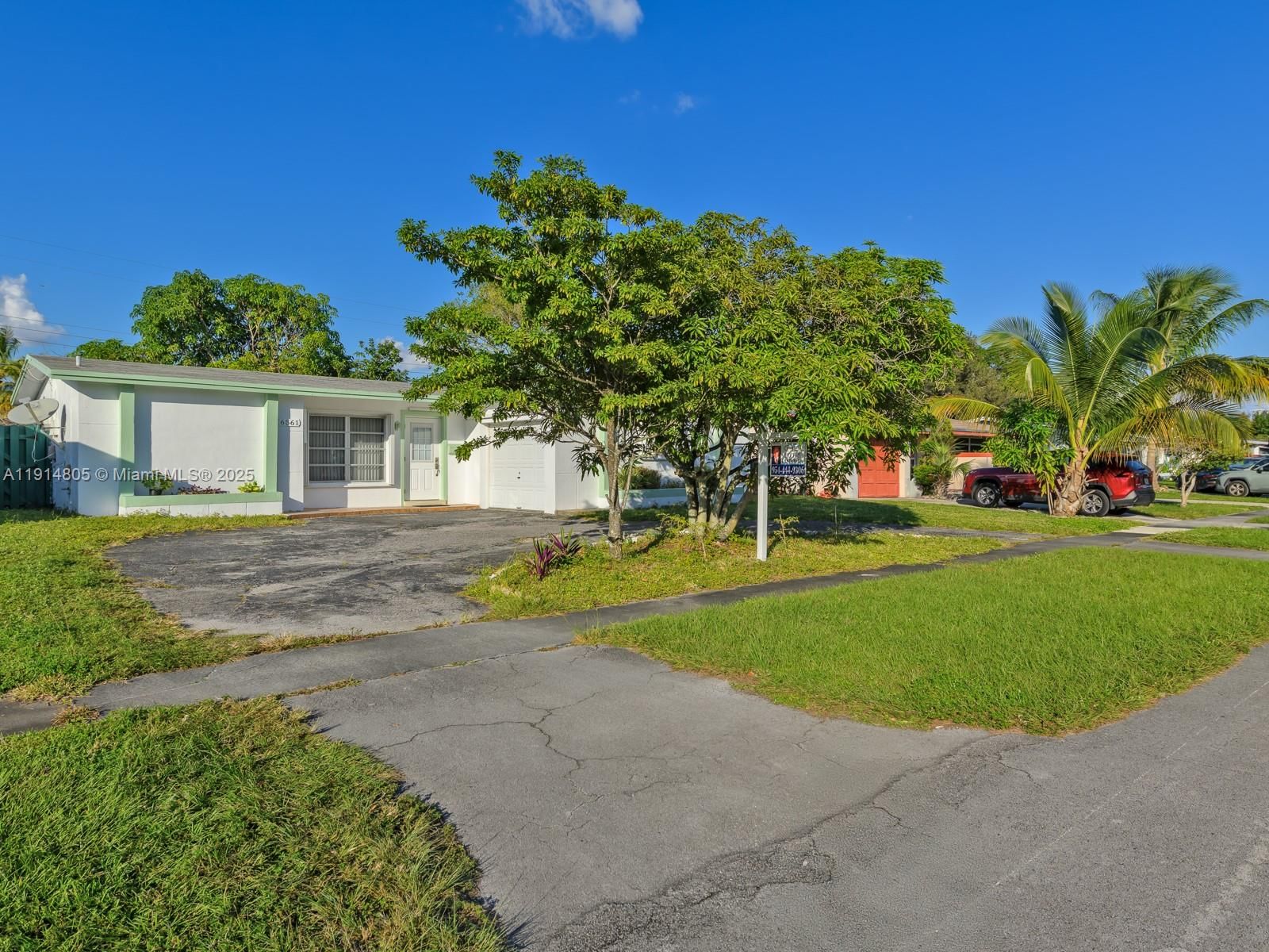 Real estate property located at 6561 28th St, Broward, Sunrise Golf Village Seco, Sunrise, FL