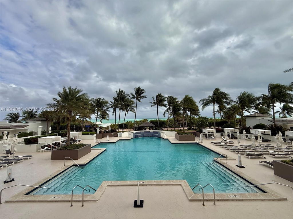 Real estate property located at 4775 Collins Ave #1601, Miami-dade, Green Diamond Condo, Miami Beach, FL