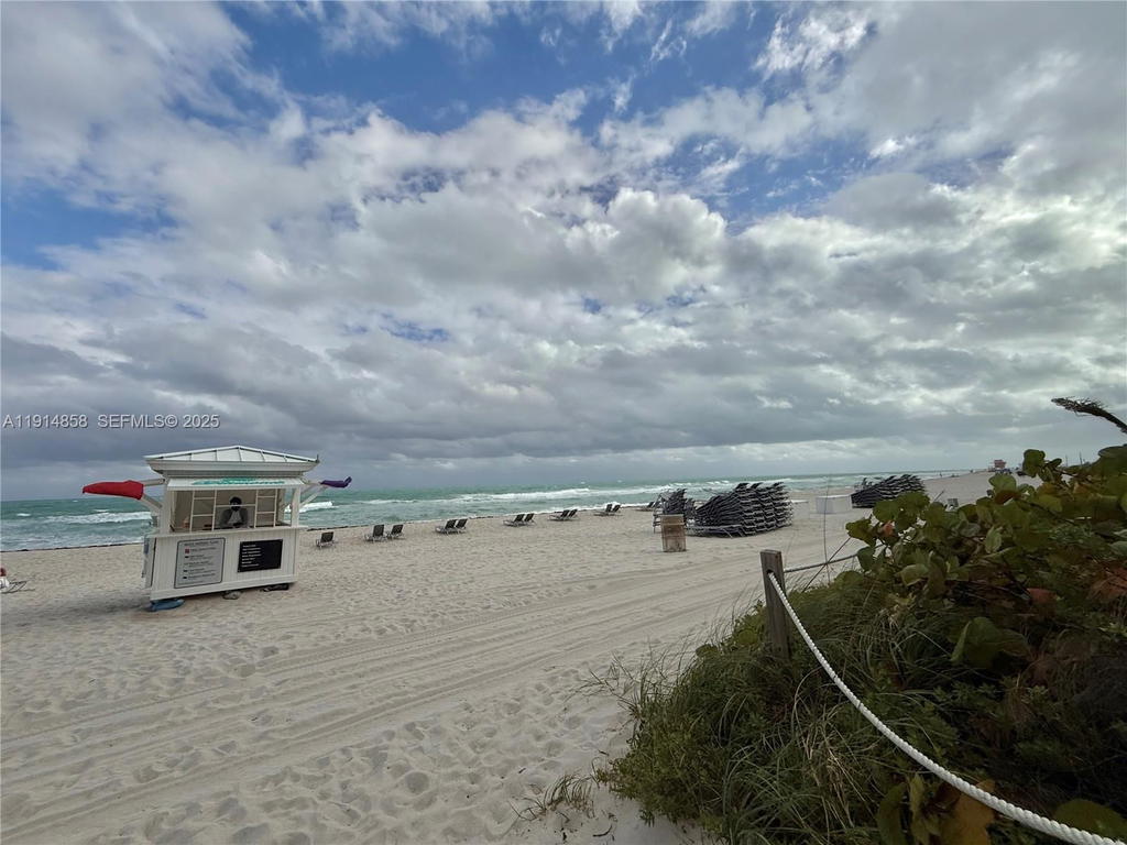 Real estate property located at 4775 Collins Ave #1601, Miami-dade, Green Diamond Condo, Miami Beach, FL