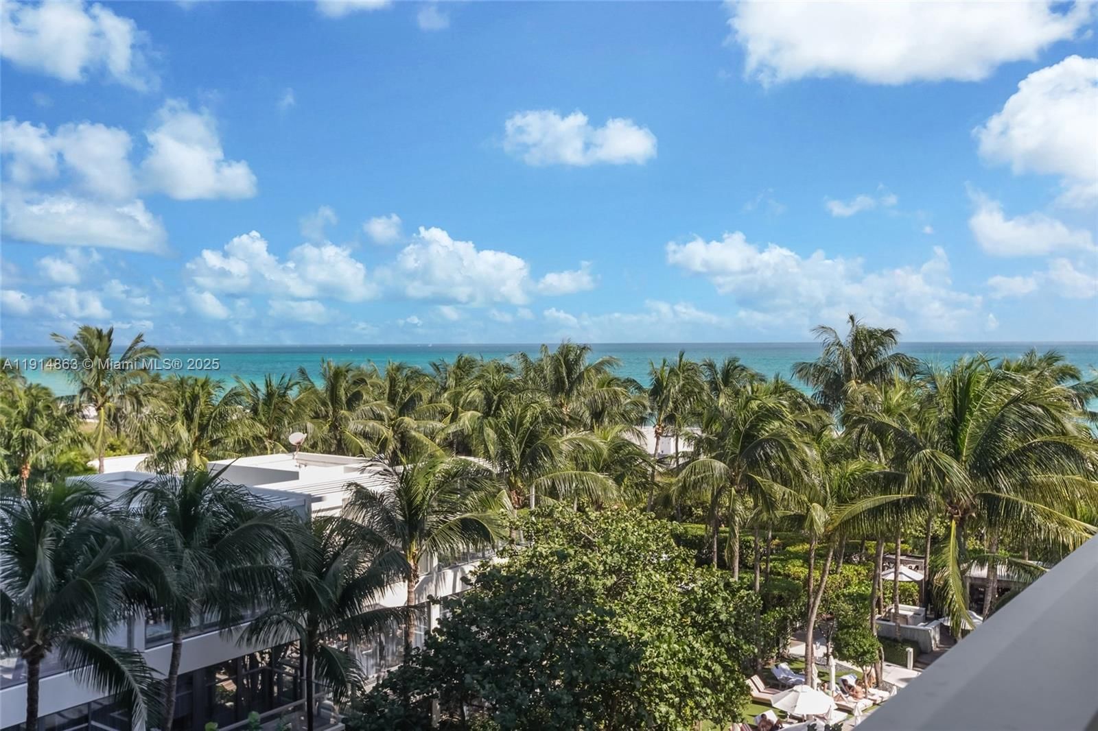 Real estate property located at 2201 Collins Ave #523, Miami-dade, 2201 Collins Ave Condo, Miami Beach, FL
