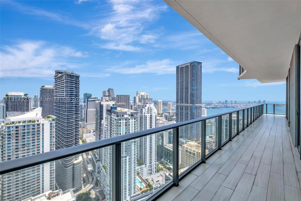 Real estate property located at 1300 Miami Ave PH5001, Miami-dade, 1300 S Miami Avenue Condo, Miami, FL
