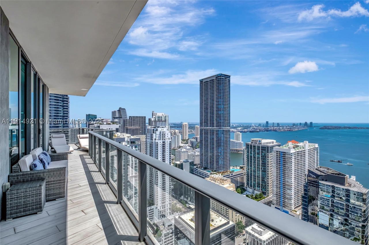 Real estate property located at 1300 Miami Ave PH5001, Miami-dade, 1300 S Miami Avenue Condo, Miami, FL