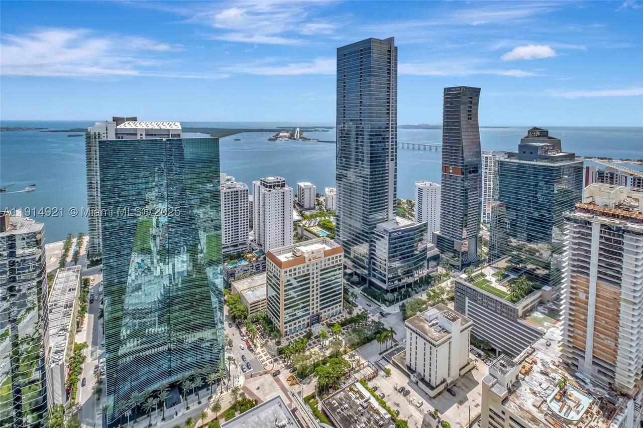 Real estate property located at 1300 Miami Ave PH5001, Miami-dade, 1300 S Miami Avenue Condo, Miami, FL