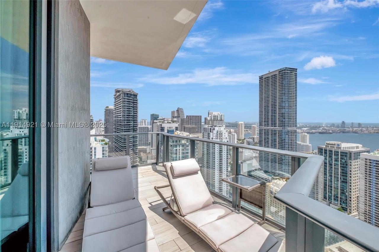 Real estate property located at 1300 Miami Ave PH5001, Miami-dade, 1300 S Miami Avenue Condo, Miami, FL
