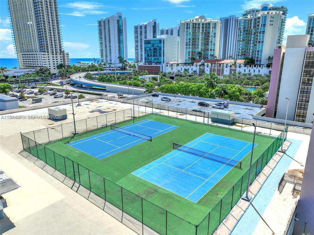 Real estate property located at 17021 Bay Rd #803, Miami-dade, Plaza Of Americas Condo P, Sunny Isles Beach, FL