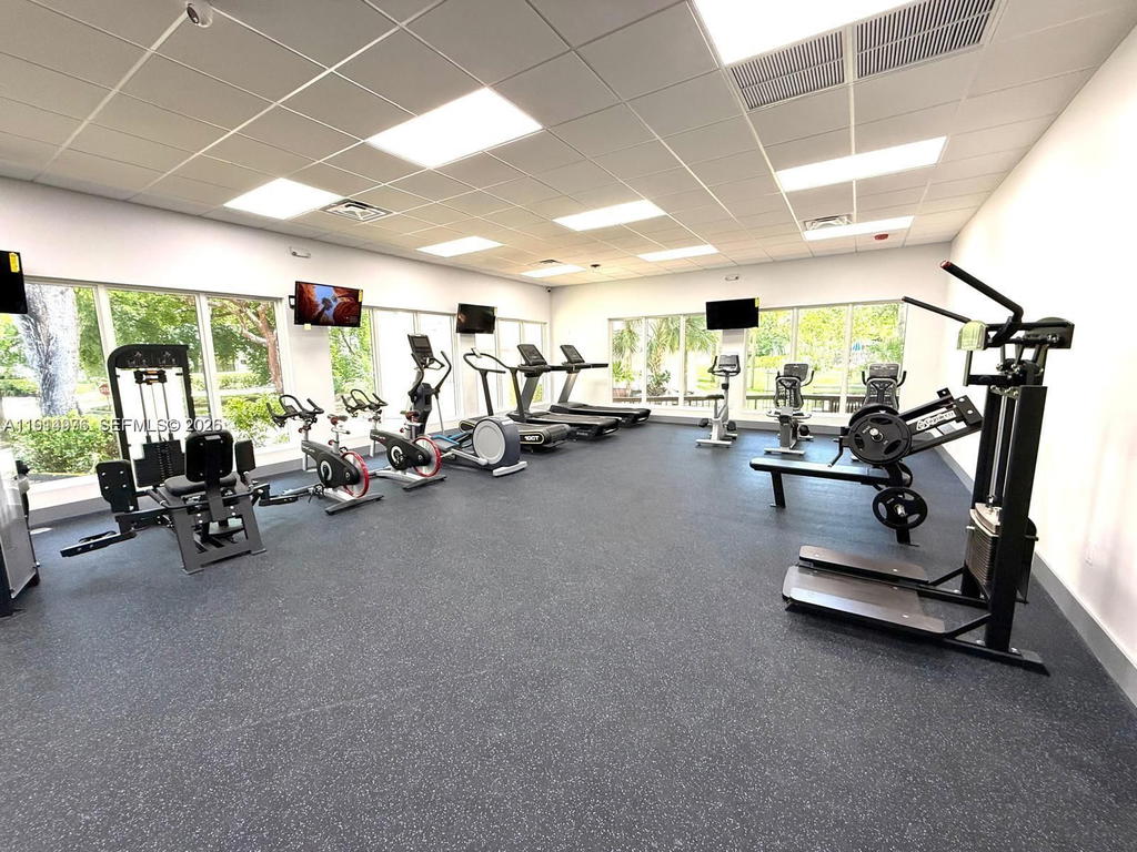 Real estate property located at 17021 Bay Rd #803, Miami-dade, Plaza Of Americas Condo P, Sunny Isles Beach, FL
